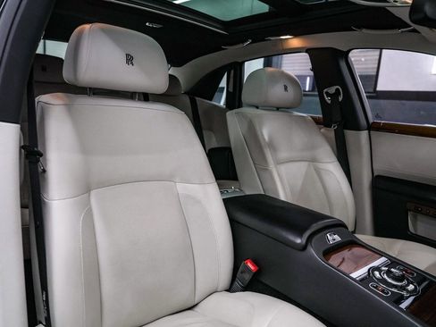Used 2011 Rolls-Royce Ghost image 55