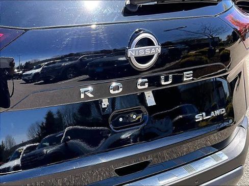 Certified 2023 Nissan Rogue SL w/ SL Premium Package AWD/4WD image 28