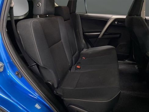 Used 2018 Toyota RAV4 XLE image 29
