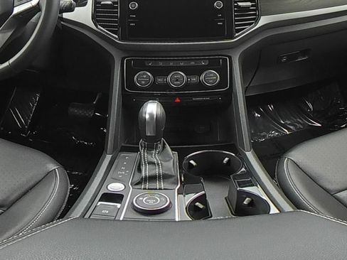 Used 2023 Volkswagen Atlas SE w/ Panoramic Sunroof Package AWD/4WD image 22