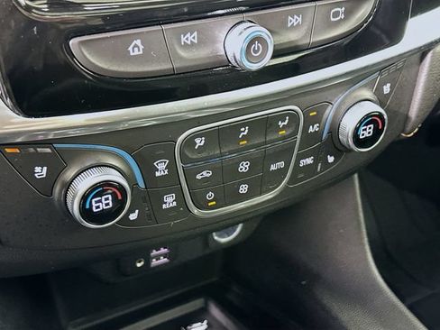 Certified 2020 Chevrolet Traverse Premier AWD/4WD image 21