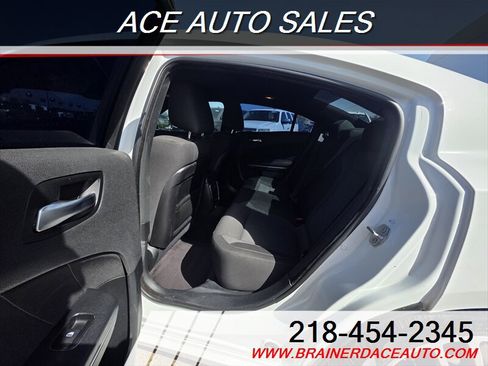 Used 2019 Dodge Charger SXT AWD/4WD image 12