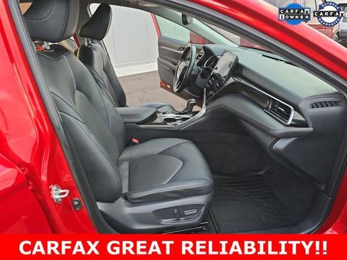 Used 2024 Toyota Camry XLE image 18