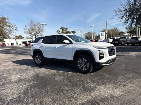 New 2026 Chevrolet Equinox LT w/ Safety and Technology Package FWD image 17
