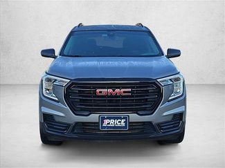 Used 2024 GMC Terrain SLE w/ Elevation Edition FWD video 2