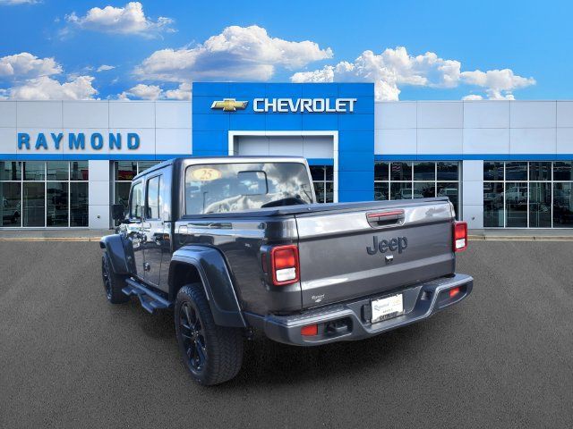 Used 2025 Jeep Gladiator Sport AWD/4WD image 5