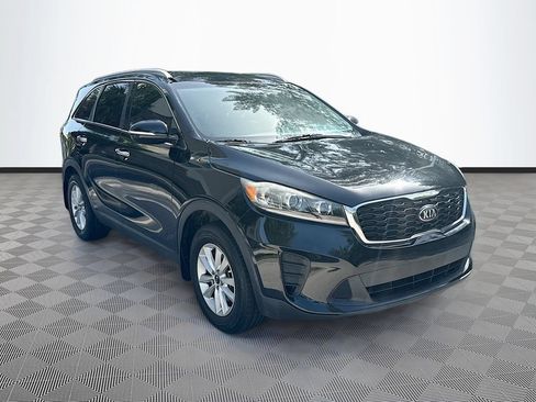 Used 2019 Kia Sorento FWD image 4