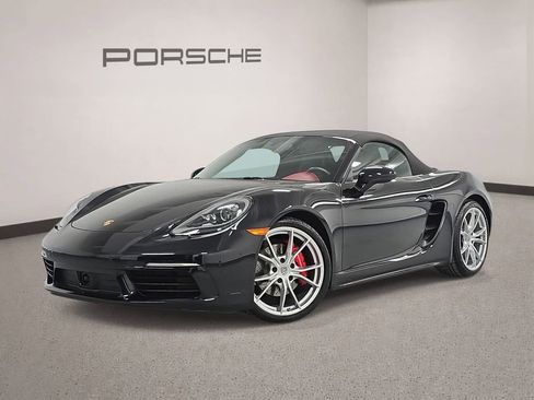 Used 2017 Porsche 718 Boxster S RWD image 1