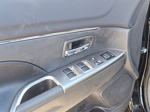 New 2025 Mitsubishi Outlander Sport SE image 15