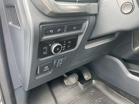 Used 2023 Ford F150 Lariat w/ Equipment Group 502A High AWD/4WD image 20
