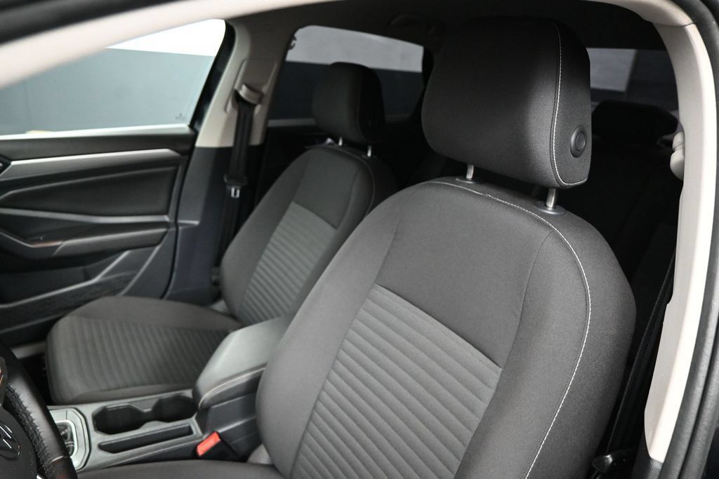 Used 2024 Volkswagen Jetta S FWD image 9