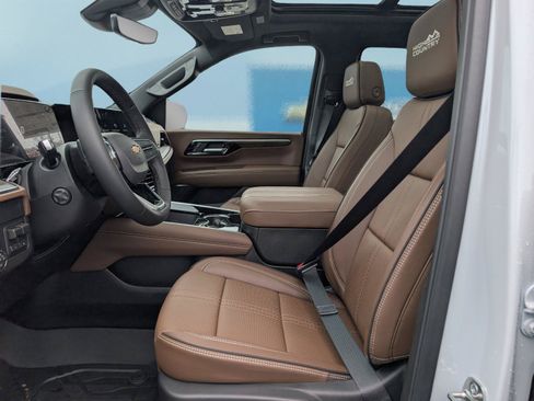 New 2026 Chevrolet Tahoe High Country RWD image 17