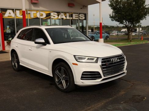 Used 2018 Audi SQ5 Premium Plus w/ Navigation Package AWD/4WD image 3