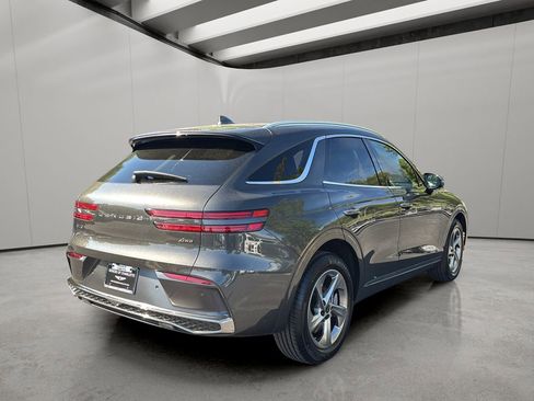 Certified 2026 Genesis GV70 2.5T AWD/4WD image 5