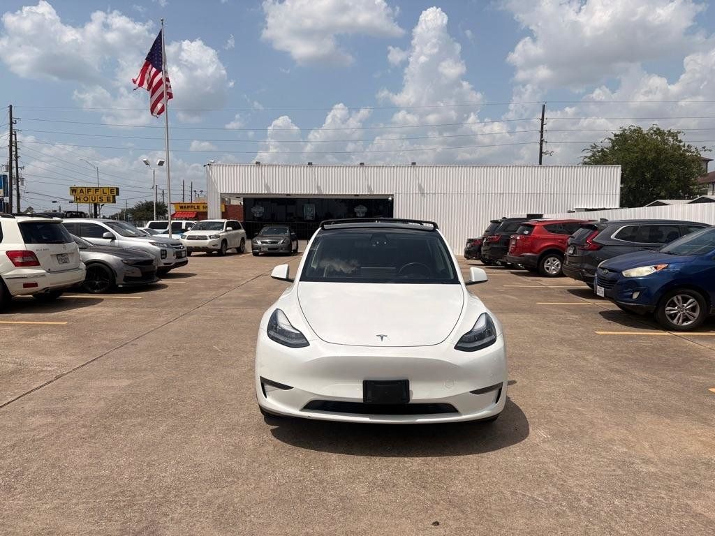 Used 2020 Tesla Model Y Long Range AWD/4WD image 2