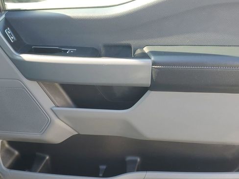 Used 2022 Ford F150 XLT image 44
