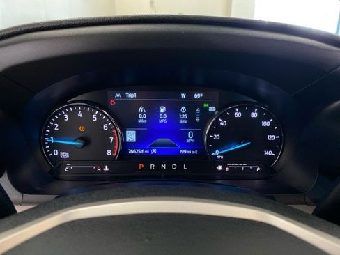 Used 2021 Ford Explorer XLT w/ Equipment Group 202A AWD/4WD image 23