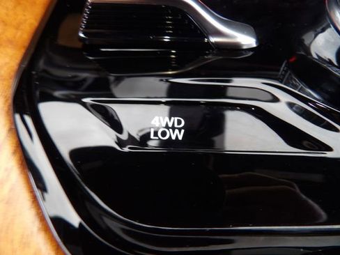 Used 2022 Jeep Grand Wagoneer Series III w/ Rear Seat Video Group 1 image 28