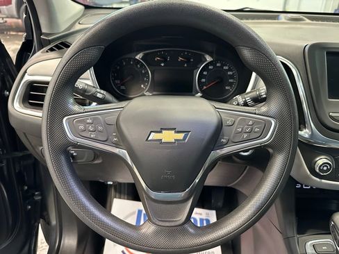 Used 2022 Chevrolet Equinox LT image 18