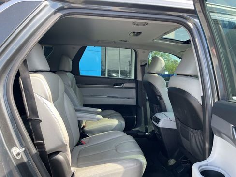 Used 2021 Hyundai Palisade SEL w/ Premium Package image 15