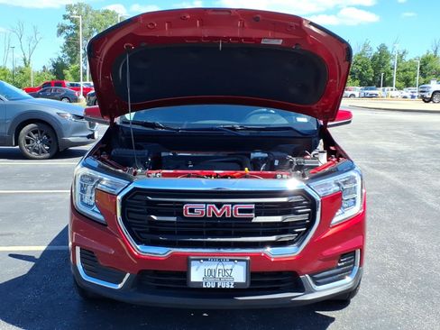 Used 2023 GMC Terrain SLE w/ Driver Convenience Package FWD image 31