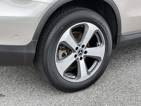 Used 2021 Mercedes-Benz GLC 300 4MATIC image 29