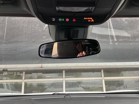 Used 2025 Chevrolet Equinox LT image 17