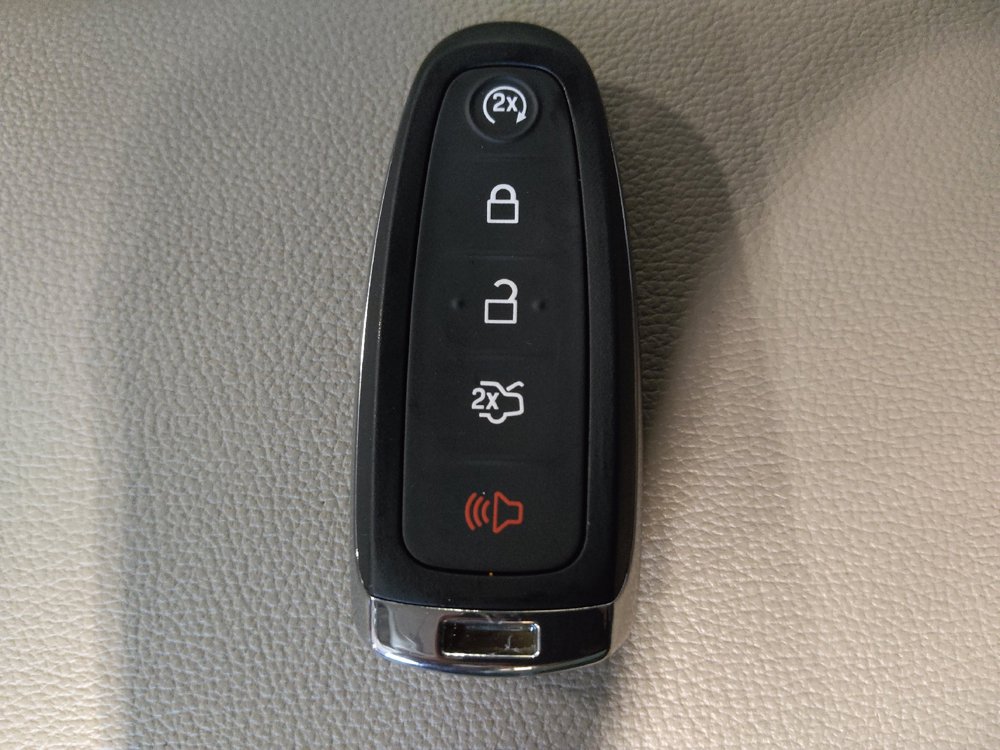 Used 2017 Ford Escape Titanium w/ Equipment Group 301A FWD image 32