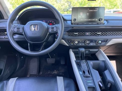 Used 2024 Honda Accord SE image 10