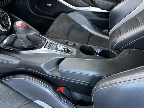 Used 2022 Chevrolet Camaro SS image 15