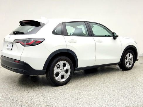 Used 2023 Honda HR-V LX image 5