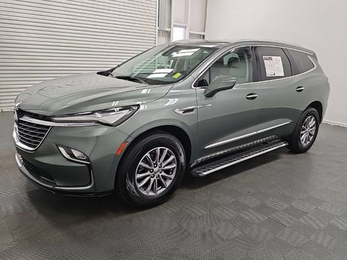 Certified 2024 Buick Enclave Essence w/ Technology Package FWD image 5