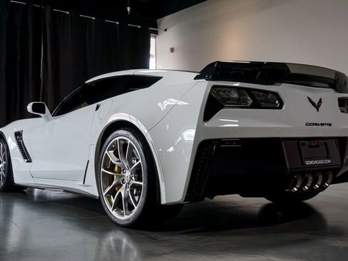 Used 2019 Chevrolet Corvette Z06 image 35