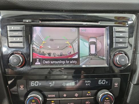 Used 2019 Nissan Rogue SV w/ Sun & Sound Touring Package AWD/4WD image 21