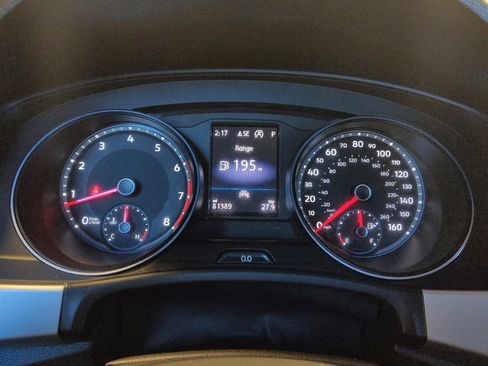 Used 2021 Volkswagen Atlas Cross Sport SE w/ Panoramic Sunroof Package image 23