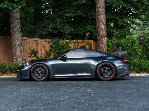 Used 2022 Porsche 911 GT3 RWD image 2