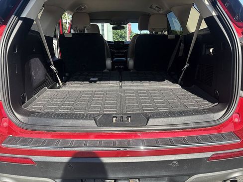 Used 2021 Ford Explorer Limited w/ Equipment Group 301A AWD/4WD image 20