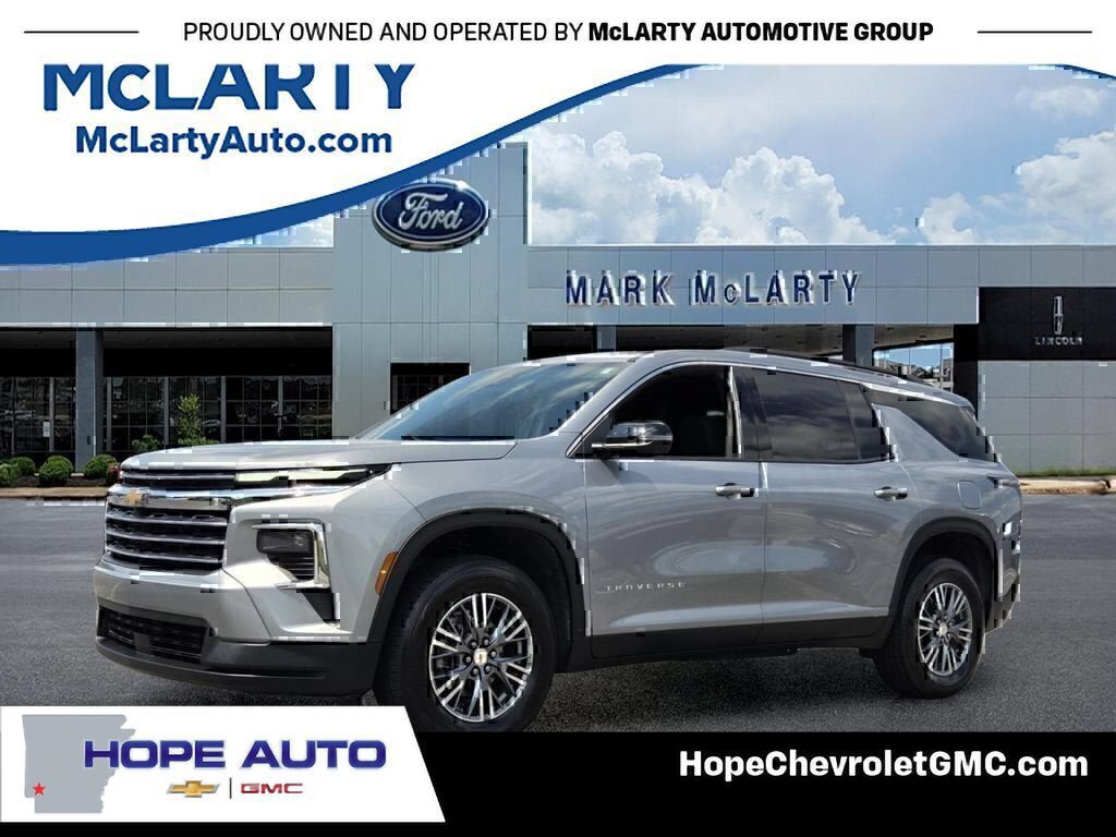 Used 2024 Chevrolet Traverse LT FWD image 1