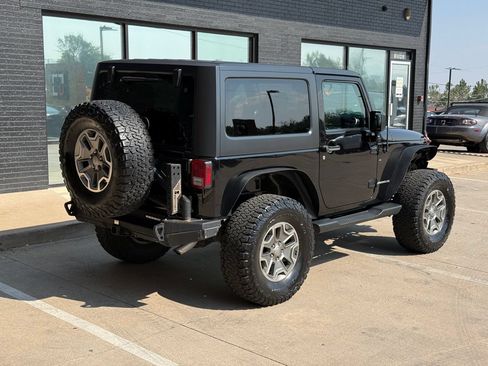 Used 2016 Jeep Wrangler Rubicon w/ Power Convenience Group AWD/4WD image 23