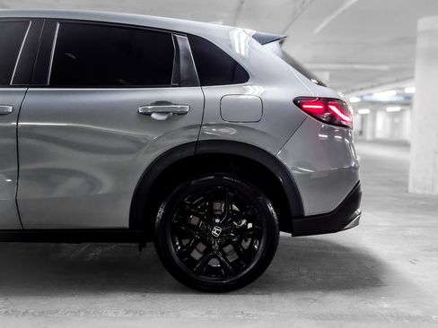 Used 2024 Honda HR-V Sport image 15