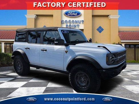 Certified 2025 Ford Bronco Badlands AWD/4WD image 1