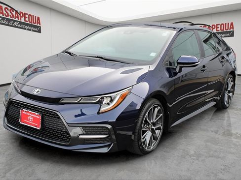 Certified 2022 Toyota Corolla SE image 1