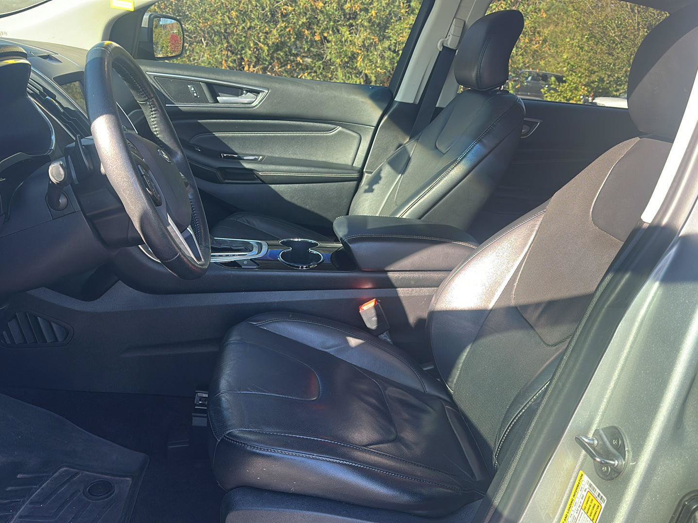 Used 2016 Ford Edge Titanium w/ Equipment Group 301A AWD/4WD image 9