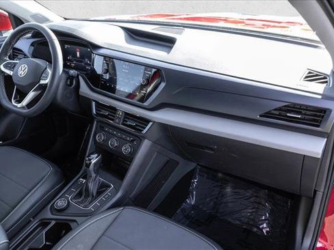 Used 2022 Volkswagen Taos SE image 22