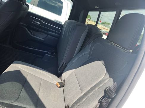 Used 2022 RAM 1500 Big Horn AWD/4WD image 10