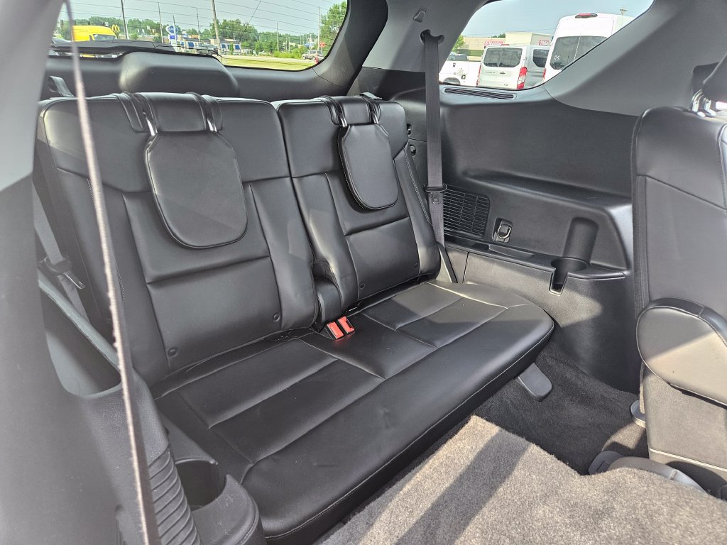 Used 2021 Ford Explorer XLT w/ Equipment Group 202A RWD image 27