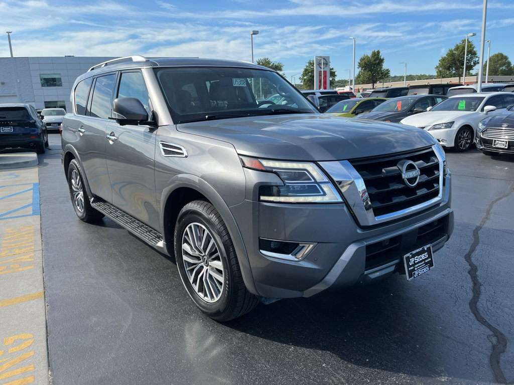 Used 2024 Nissan Armada SL w/ Captain's Chairs Package AWD/4WD image 6
