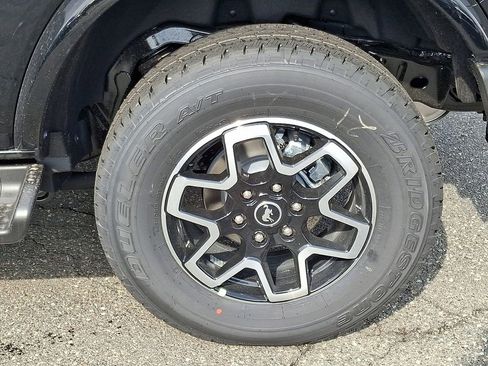 New 2026 Ford Bronco Outer Banks image 5