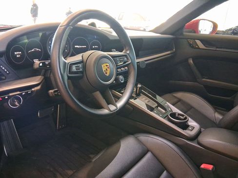 Used 2020 Porsche 911 Carrera image 4