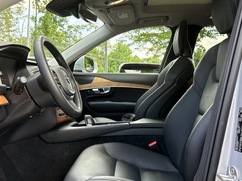 Used 2023 Volvo XC90 B6 Plus w/ Protection Package Premier AWD/4WD image 10